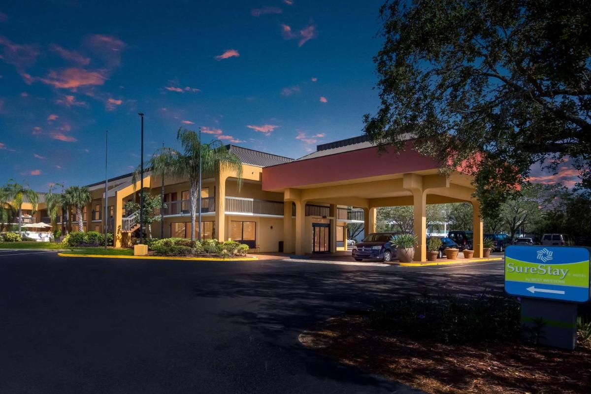 Quality Inn & Suites St. Petersburg – Clearwater Airport Recently Renovated - image 4