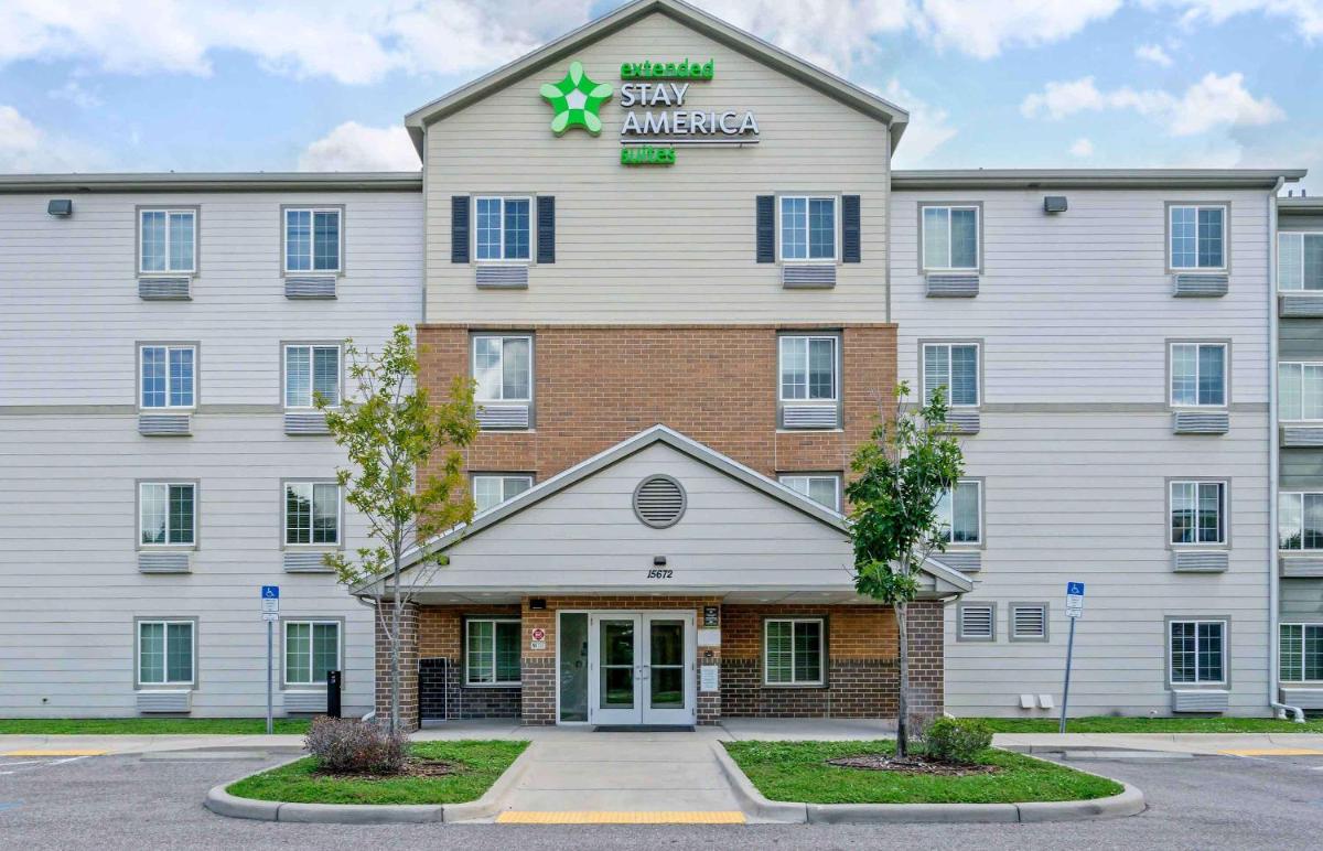 Woodspring Suites Clearwater - main image