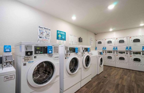 Woodspring Suites Clearwater - image 20
