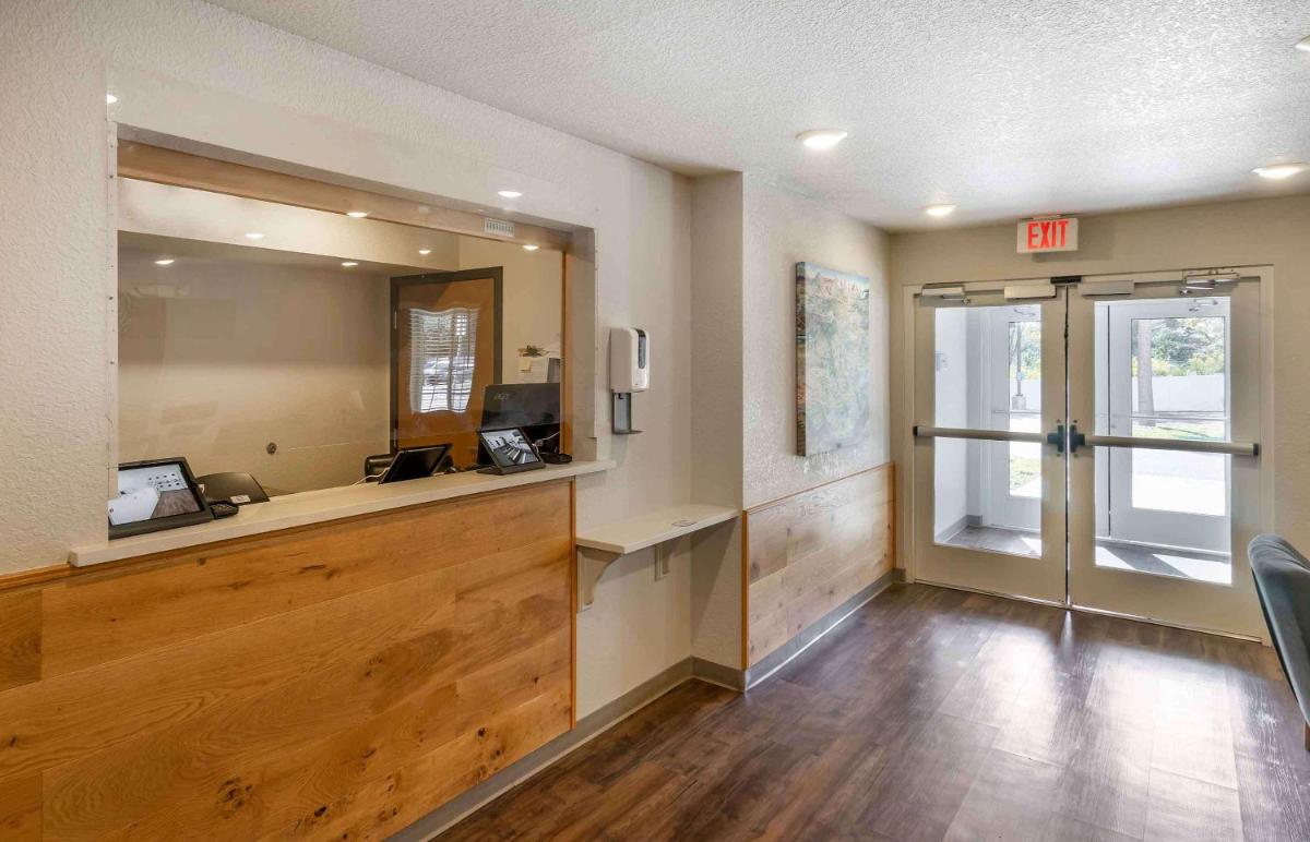Woodspring Suites Clearwater - image 3