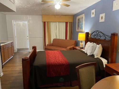 Delux Inn - image 2