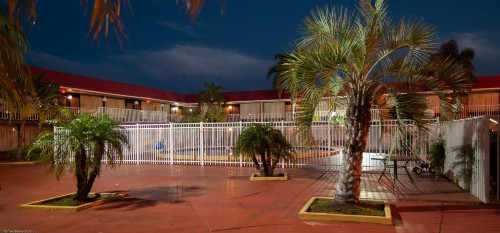 Express Inn & Suites - 5 Miles from St Petersburg Clearwater Airport - image 13