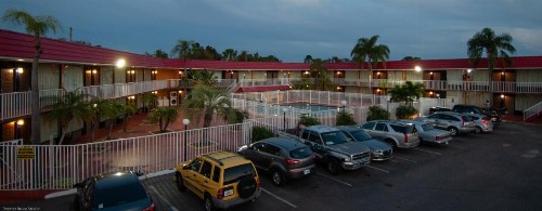 Express Inn & Suites - 5 Miles from St Petersburg Clearwater Airport - image 21