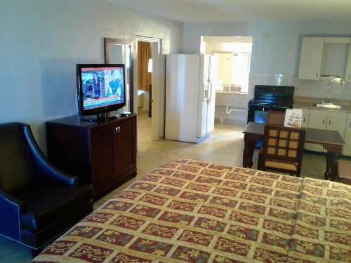 Express Inn & Suites - 5 Miles from St Petersburg Clearwater Airport - image 22