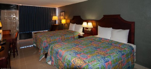 Express Inn & Suites - 5 Miles from St Petersburg Clearwater Airport - image 27
