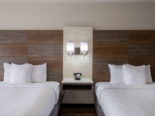Days Inn by Wyndham Clemson - image 12