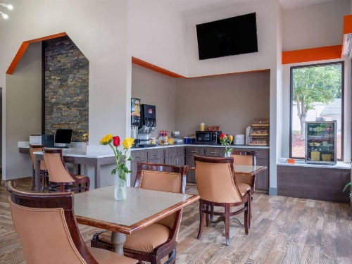 Days Inn by Wyndham Clemson - image 22
