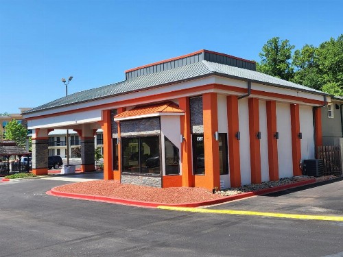 Days Inn by Wyndham Clemson - image 28