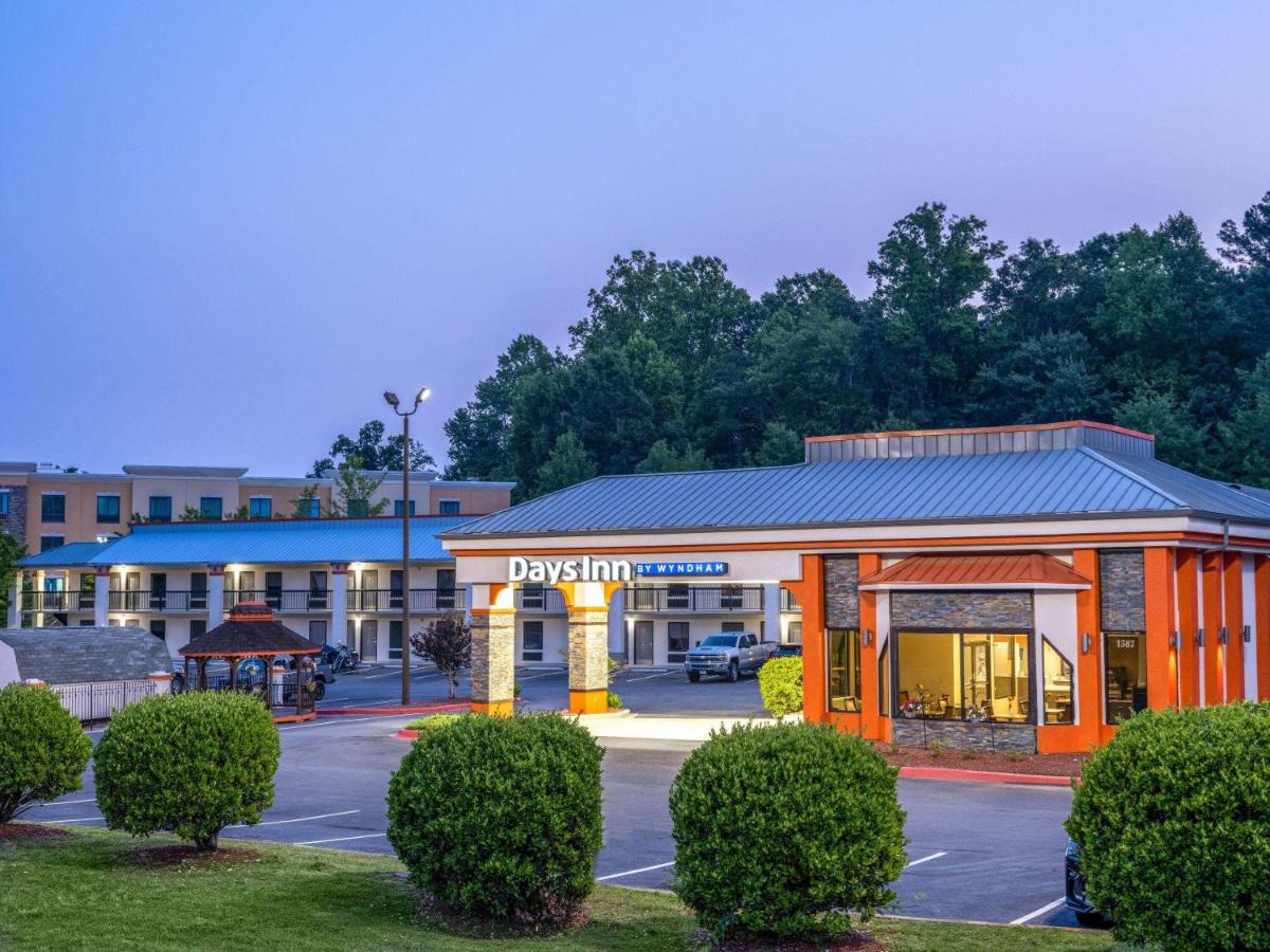 Days Inn by Wyndham Clemson - image 3