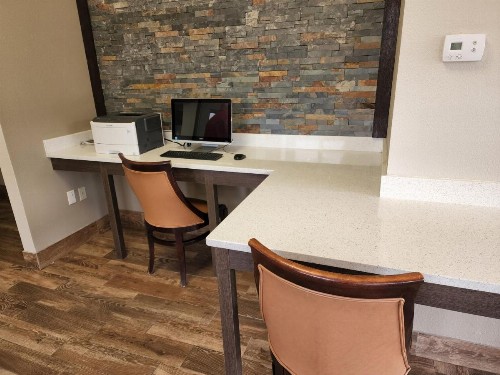 Days Inn by Wyndham Clemson - image 36