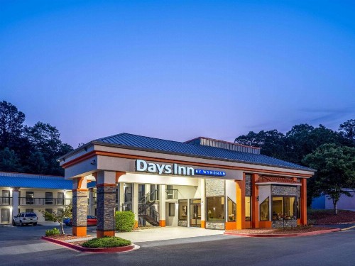 Days Inn by Wyndham Clemson - image 4
