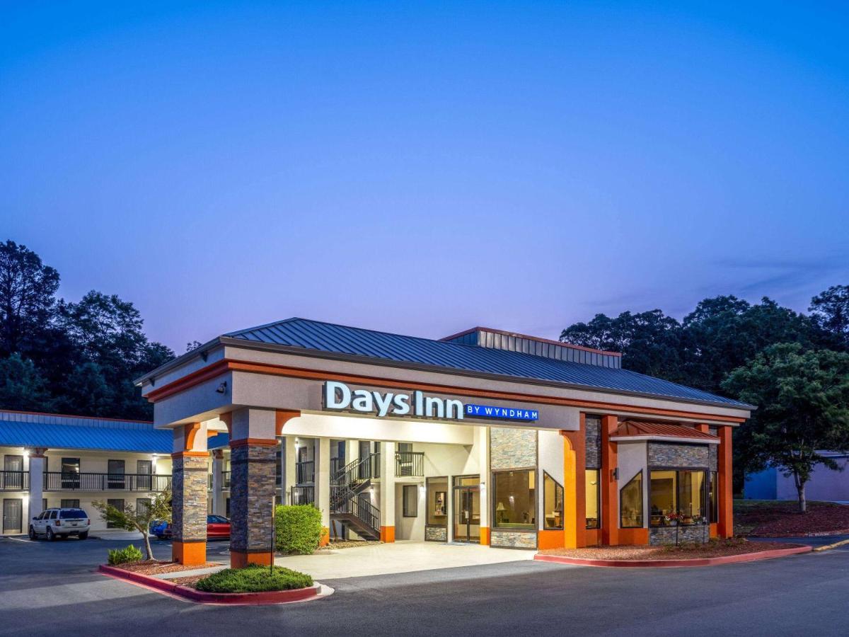 Days Inn by Wyndham Clemson - image 4