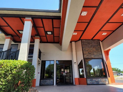 Days Inn by Wyndham Clemson - image 41