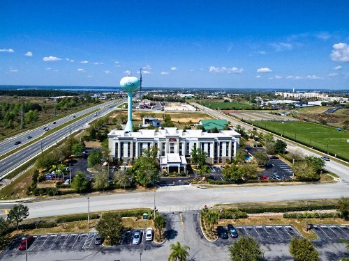 Hampton Inn & Suites Clermont - image 2