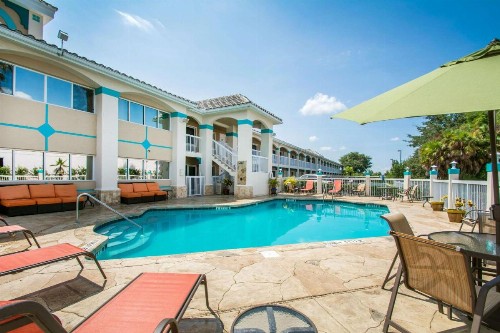 Quality Inn Clermont West Kissimmee - image 11