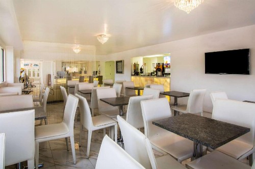 Quality Inn Clermont West Kissimmee - image 6