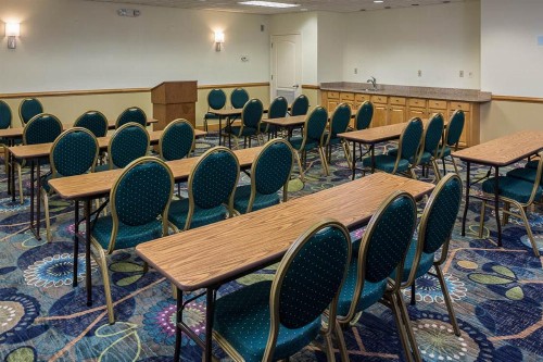 Holiday Inn Express - Clermont an IHG Hotel - image 15