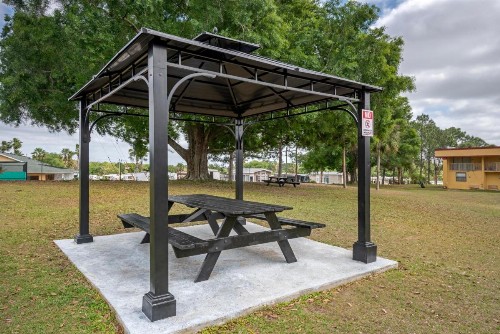 Rodeway Inn - image 15