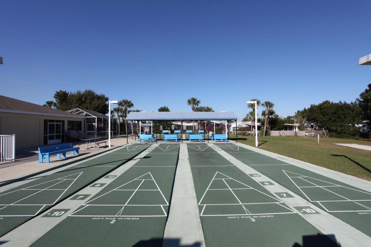 Orlando RV Resort - image 3
