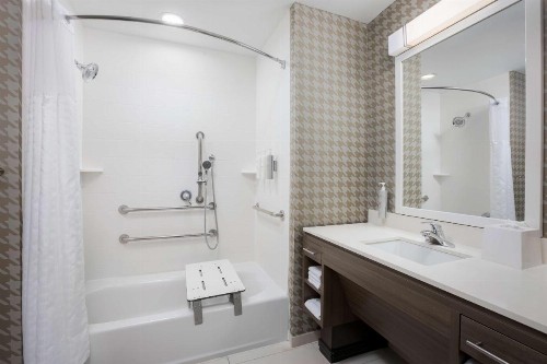 Home2 Suites By Hilton Clermont - image 16