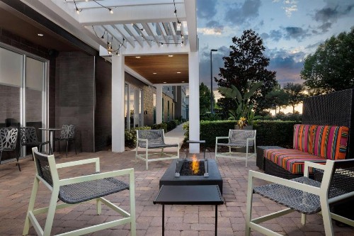 Home2 Suites By Hilton Clermont - image 2