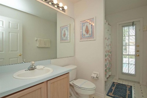 Greater Groves-4 Bedrooms home w/pool-5204GG - image 16