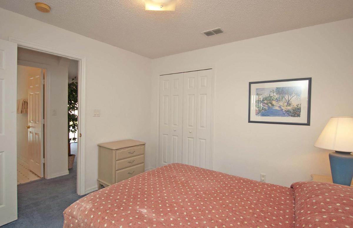Greater Groves-4 Bedrooms home w/pool-5204GG - image 2