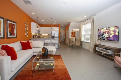 New and modern 3 bedroom villa - image 4