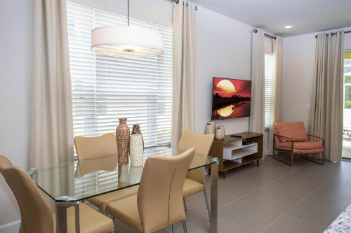 New and modern 3 bedroom villa - image 5