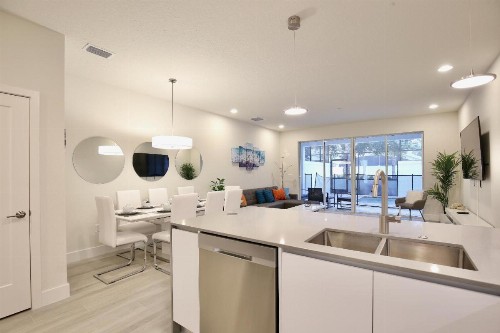 Amazing New 3 Bedroom&loft Townhouse In Hidden Forest With Private Pool! - image 7