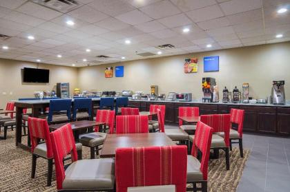 Comfort Inn Downtown Cleveland - image 9