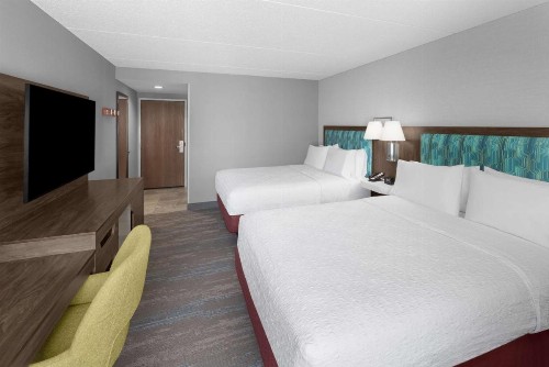 Hampton Inn Cleveland-Downtown - image 12