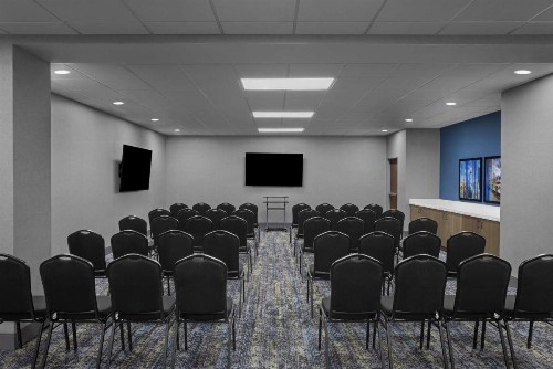 Hampton Inn Cleveland-Downtown - image 14