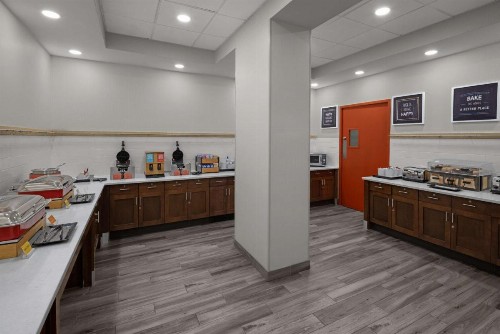 Hampton Inn Cleveland-Downtown - image 20