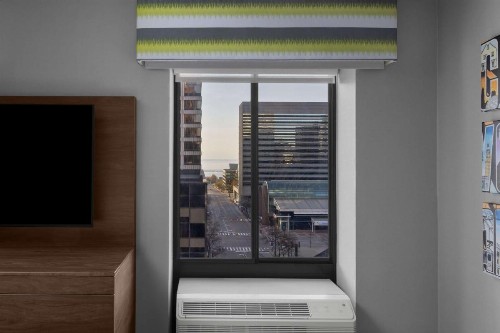 Hampton Inn Cleveland-Downtown - image 28