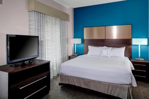 Residence Inn by Marriott Cleveland Downtown - image 36