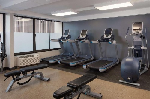 DoubleTree by Hilton Cleveland/Downtown Lakeside - image 31
