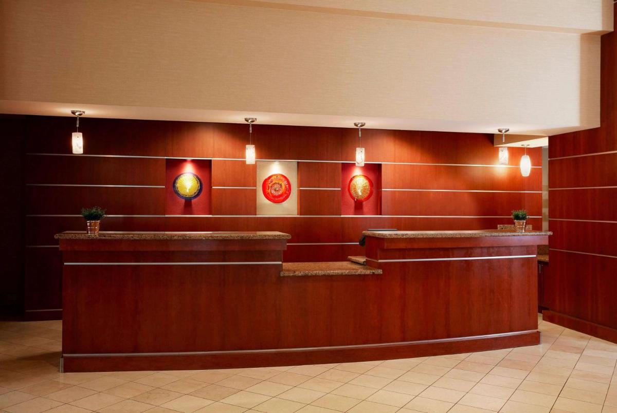 Wyndham Cleveland Airport - main image
