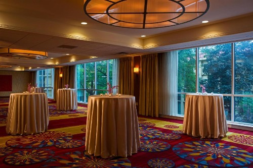 Wyndham Cleveland Airport - image 22