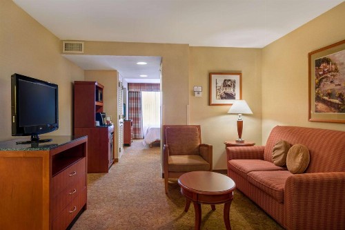 Hilton Garden Inn Cleveland East / Mayfield Village - image 11