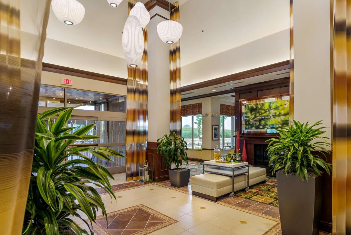 Hilton Garden Inn Cleveland East / Mayfield Village - image 2