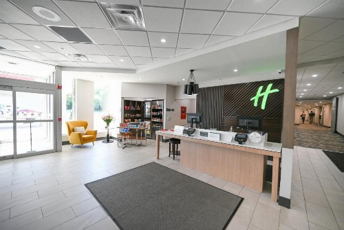Holiday Inn Cleveland-Mayfield an IHG Hotel - image 21