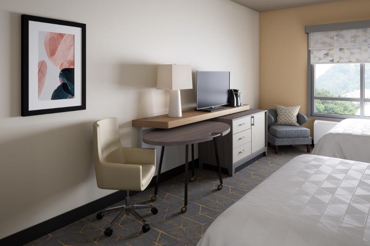 Holiday Inn Cleveland-Mayfield an IHG Hotel - image 3