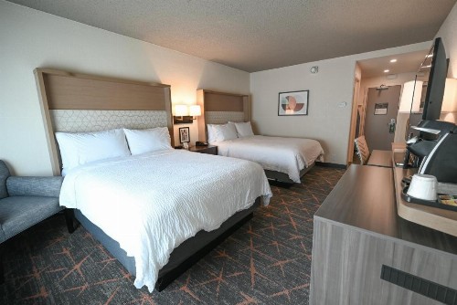 Holiday Inn Cleveland-Mayfield an IHG Hotel - image 31