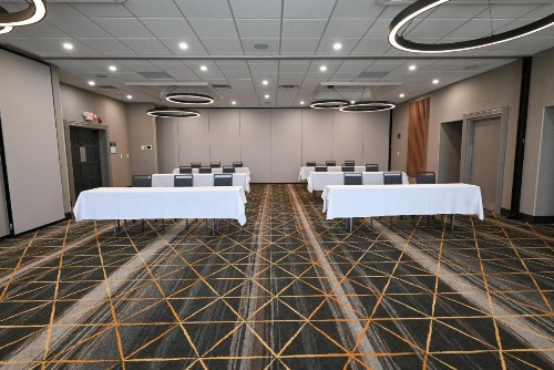 Holiday Inn Cleveland-Mayfield an IHG Hotel - image 33