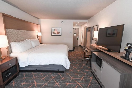 Holiday Inn Cleveland-Mayfield an IHG Hotel - image 8