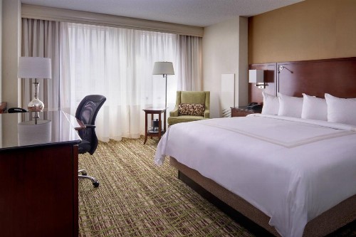 Cleveland Marriott Downtown at Key Tower - image 12