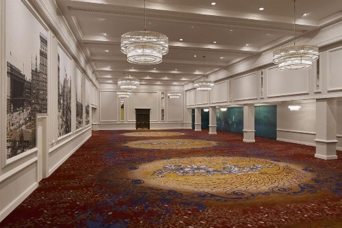 Renaissance Cleveland Hotel - image 20
