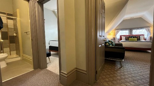 Stone Gables Inn - image 10