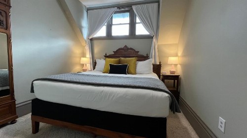 Stone Gables Inn - image 14